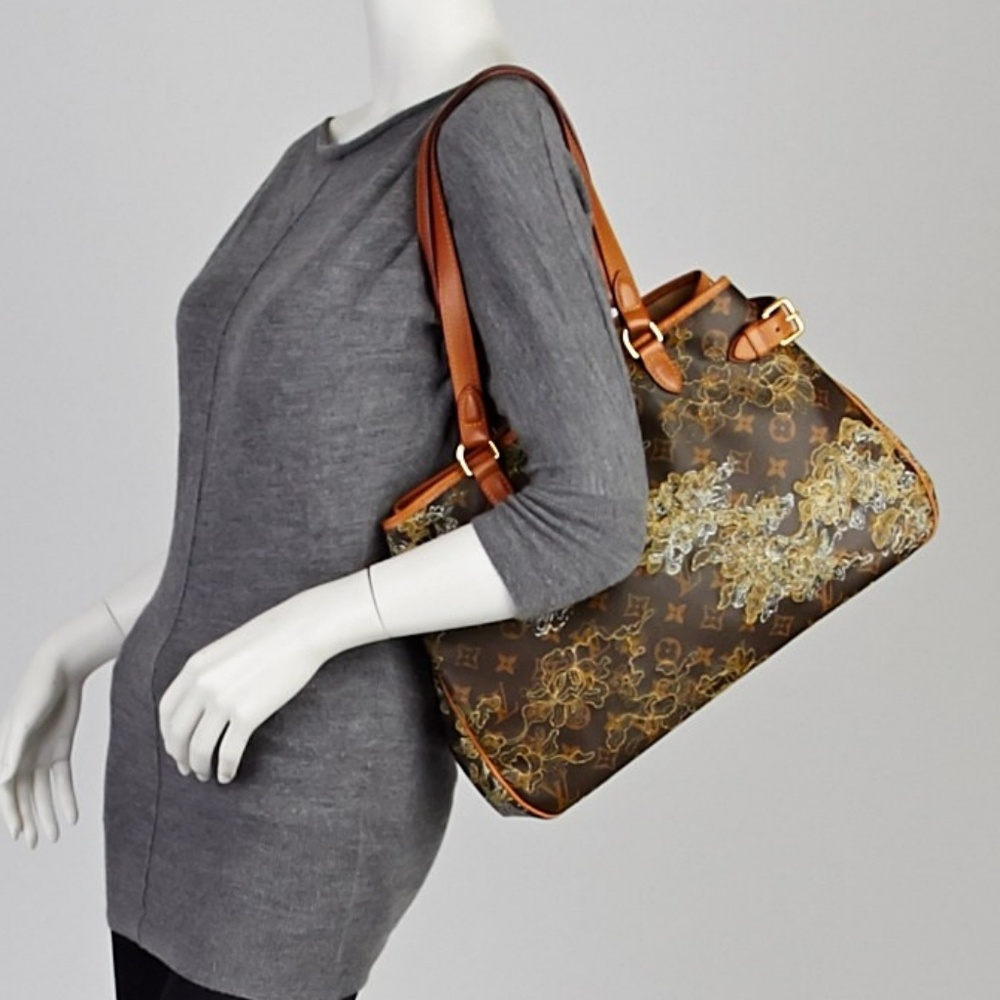 LOUIS VUOTTON DENTELLE BATIGNOLLES SHOULDER BAG